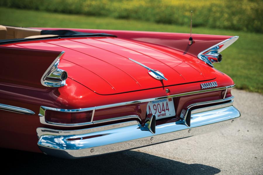 Детали экстерьера Chrysler 300G Convertible (RC4/P 845) 1961 года  (фото 83 из 85)